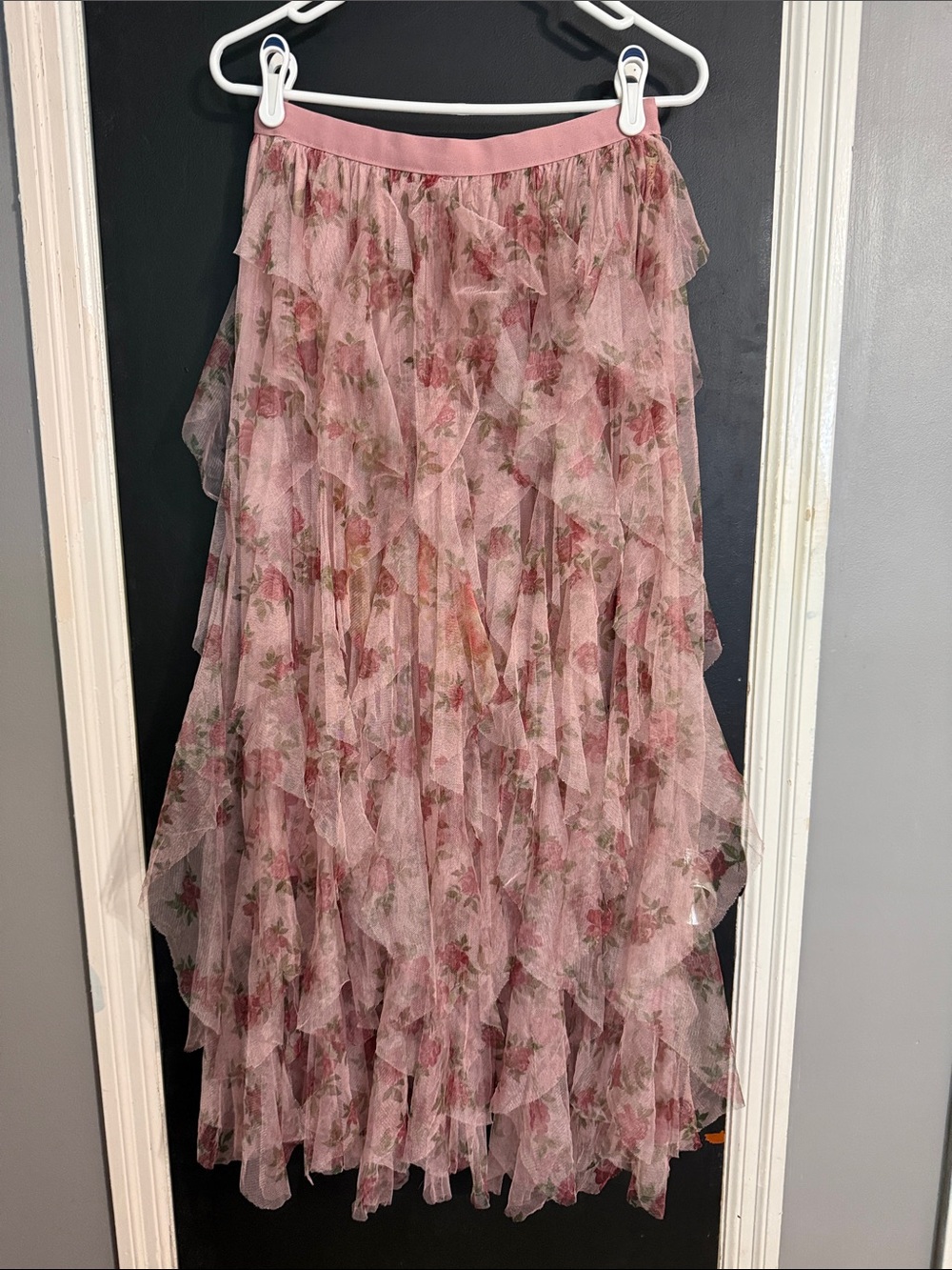 Amber Sky Rose Print Tiered Skirt Retro Size: L Length: 39”